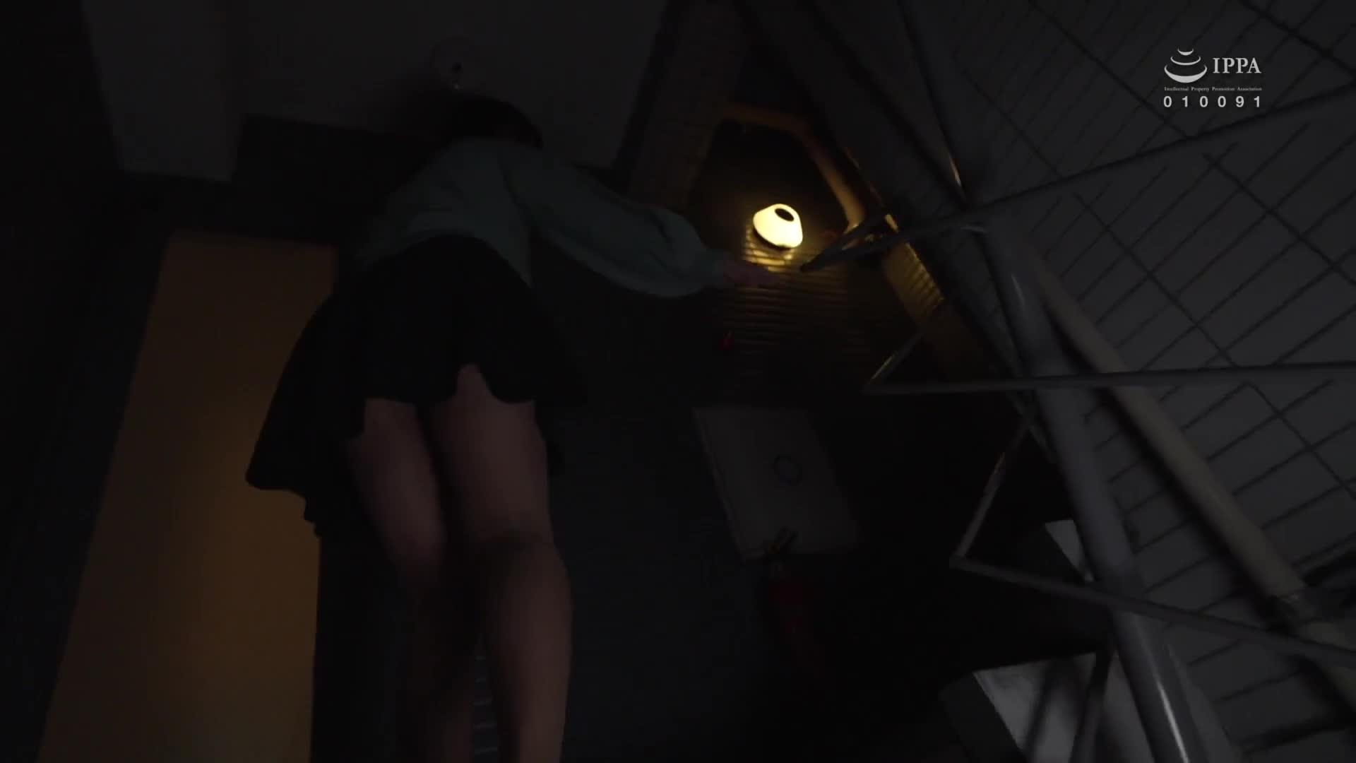 欲求不满的丝袜表妹满足了羞耻游戏的要求，结果她真的比起色情玩具更渴望阳具！ - AV大平台-中文字幕,成人影片,AV,国产,线上看