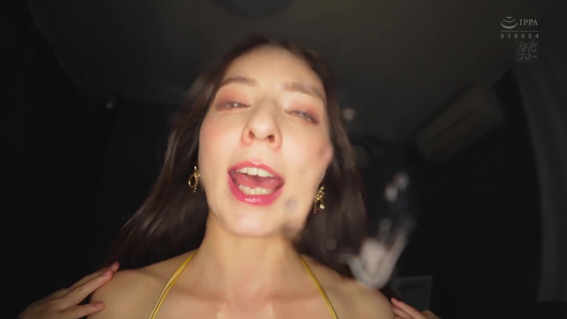 下流的接吻魔 发情混血美女姊姊的口水浓厚深吻让人贪婪地被淫荡娇态地4场景！西田卡丽娜 - AV大平台-中文字幕,成人影片,AV,国产,线上看