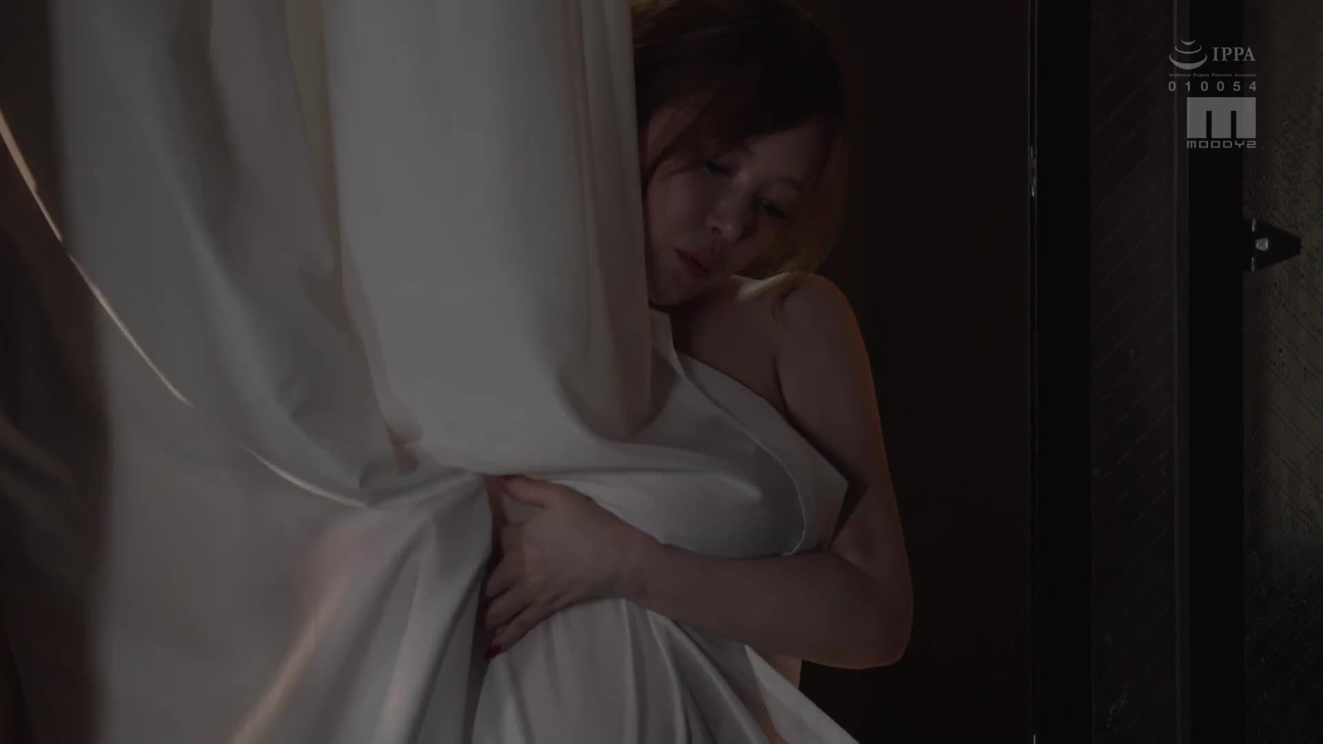 对住在对面房间的女上司一往情深，目睹她窗户玻璃外的性爱秀而忧郁勃起的羡慕NTR Himari - AV大平台-中文字幕,成人影片,AV,国产,线上看