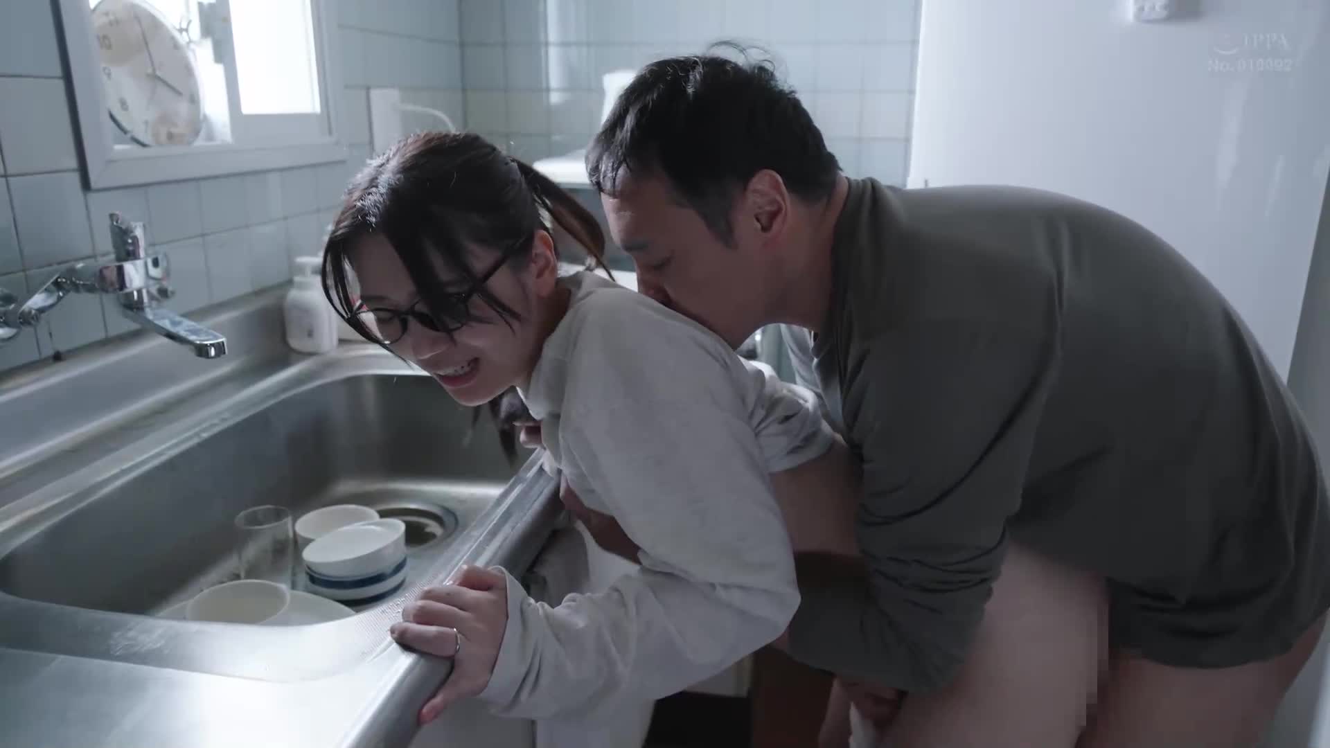 [VIP会员点播]与丈夫在性爱中遭遇安全套滑落，误中出，饮用事后丸 48小时内限时中出不伦 户川那美 - AV大平台-中文字幕,成人影片,AV,国产,线上看