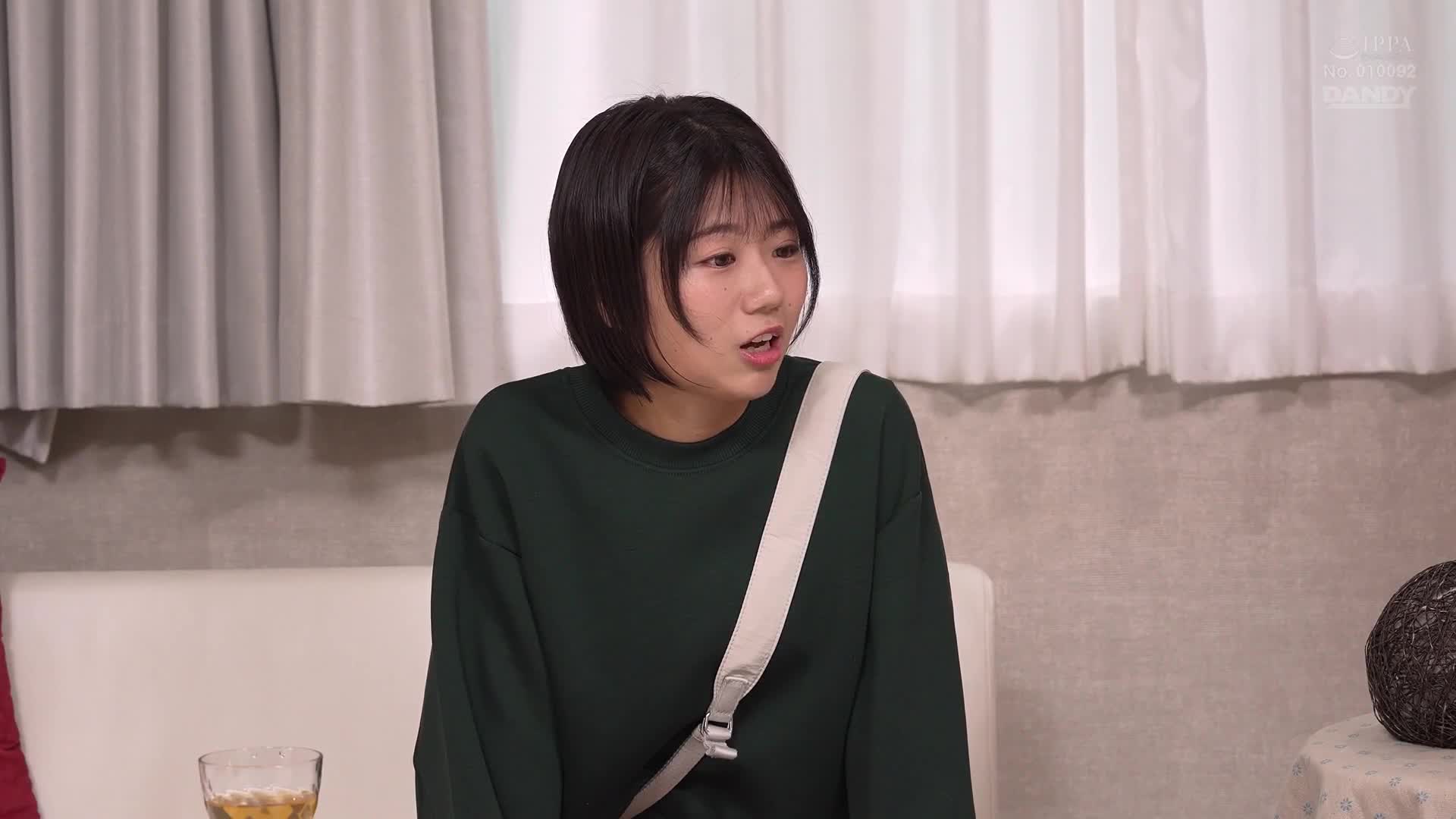 这个夏天一定要穿比基尼！羞于小胸部的女孩寻求丰胸护理，透过乳房按摩使乳头敏感的女孩脱衣湿身的丰满治疗师 - AV大平台-中文字幕,成人影片,AV,国产,线上看