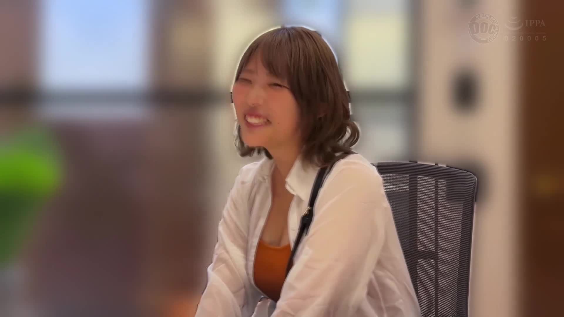 【这个女人为了工作什么都愿意做。】肆意渴望被承认的爆乳直播主 上纳wJ罩杯&amp;巨臀敏感度超高、丰腴奢华身材被蹂躏ww 肉感按摩棒初登场恭喜喔www：Case.11_樱(20) - AV大平台-中文字幕,成人影片,AV,国产,线上看