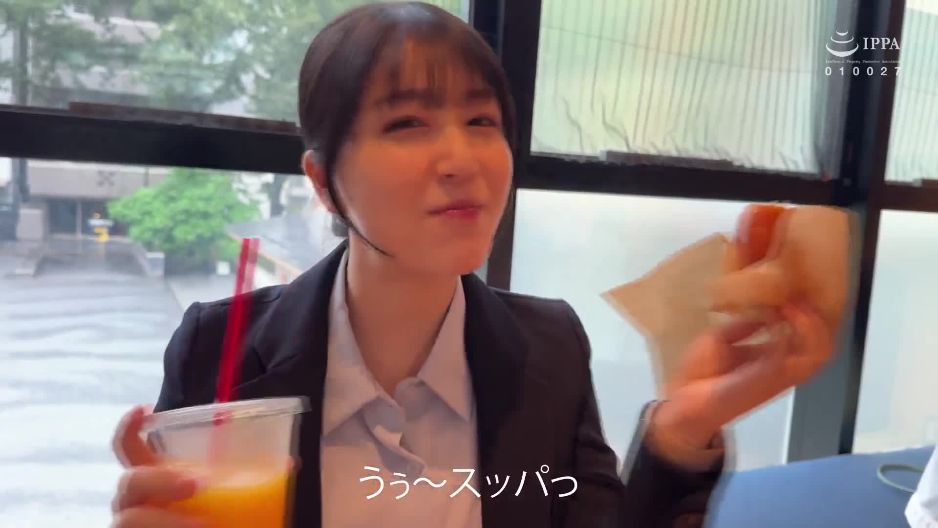 【偶像的后辈】常常笑容满面的假天真女孩 后辈OL的性爱影片曝光 真白风羽里 - AV大平台-中文字幕,成人影片,AV,国产,线上看