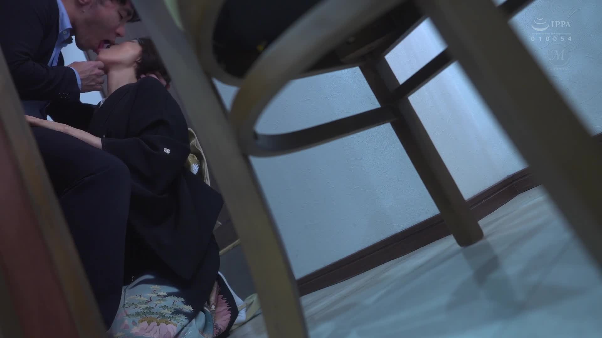 母亲目睹女儿幸福的婚礼，却在宴会上被女婿性侵的母亲 星冬香 - AV大平台-中文字幕,成人影片,AV,国产,线上看