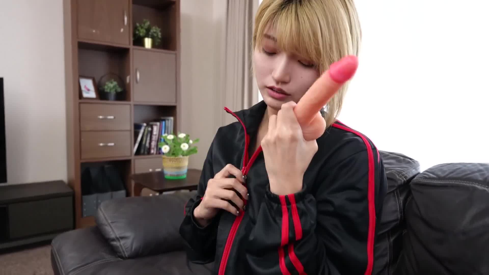 派对女子素颜自慰后展示性行为！ - AV大平台-中文字幕,成人影片,AV,国产,线上看