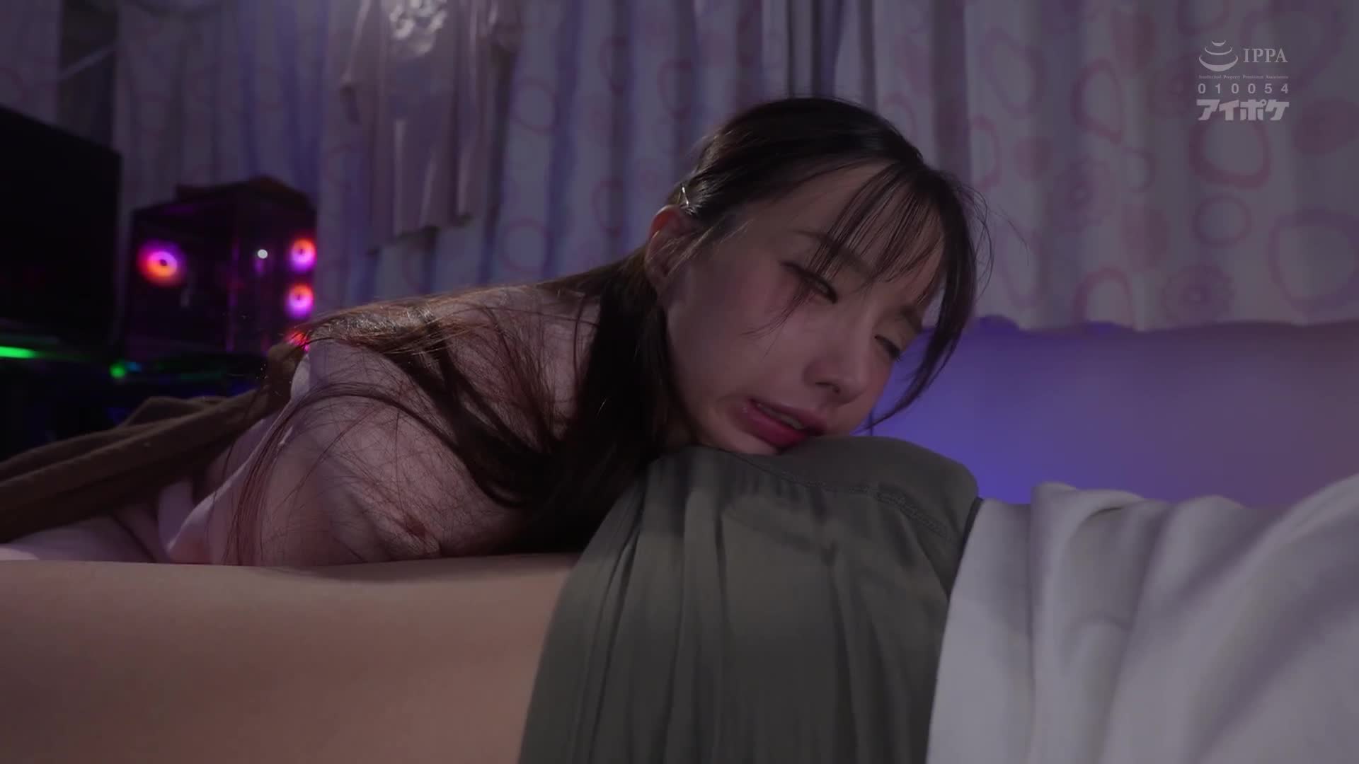 即使有一些让人讨厌的事情，佐々木萨基还是说：“我和网路上认识的宅男美少女游戏玩家在一起，只有我是她的现实朋友，我们进行了一场荒诞的性爱游戏。” - AV大平台-中文字幕,成人影片,AV,国产,线上看