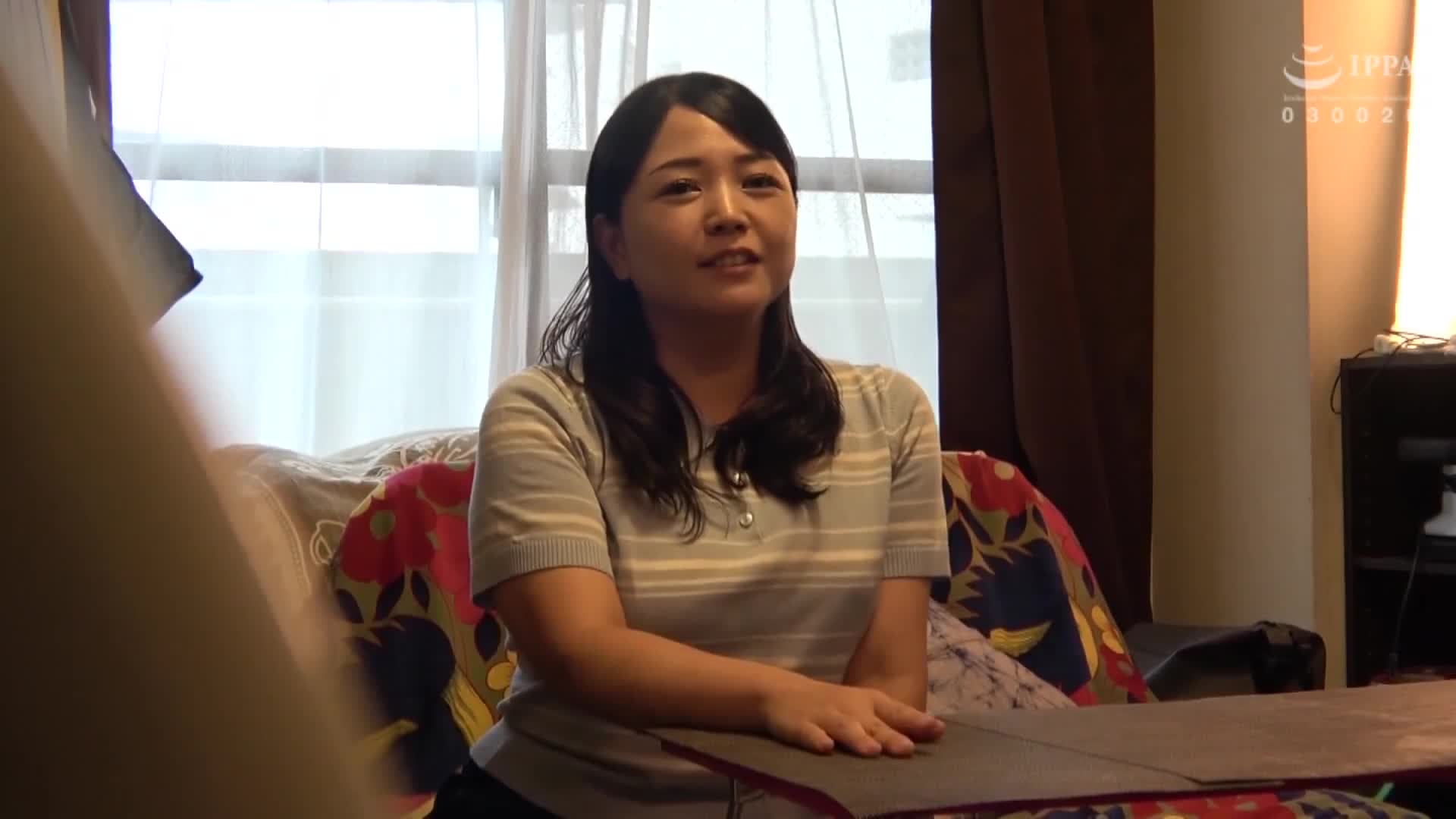 我跪在地上恳求一位年长的熟人：“求求你让我和你发生性关系吧 - AV大平台-中文字幕,成人影片,AV,国产,线上看
