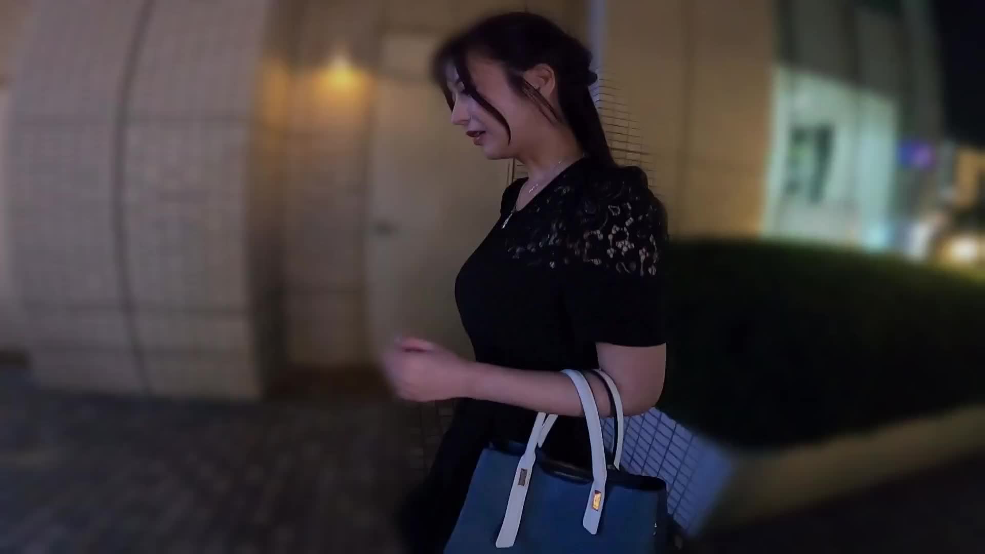 派对归来的美人妻！你能帮我检查潮湿的内衣吗？！“我已经结婚了。”用金钱带来奇迹发展ww生肉中出性爱SP！ - AV大平台-中文字幕,成人影片,AV,国产,线上看