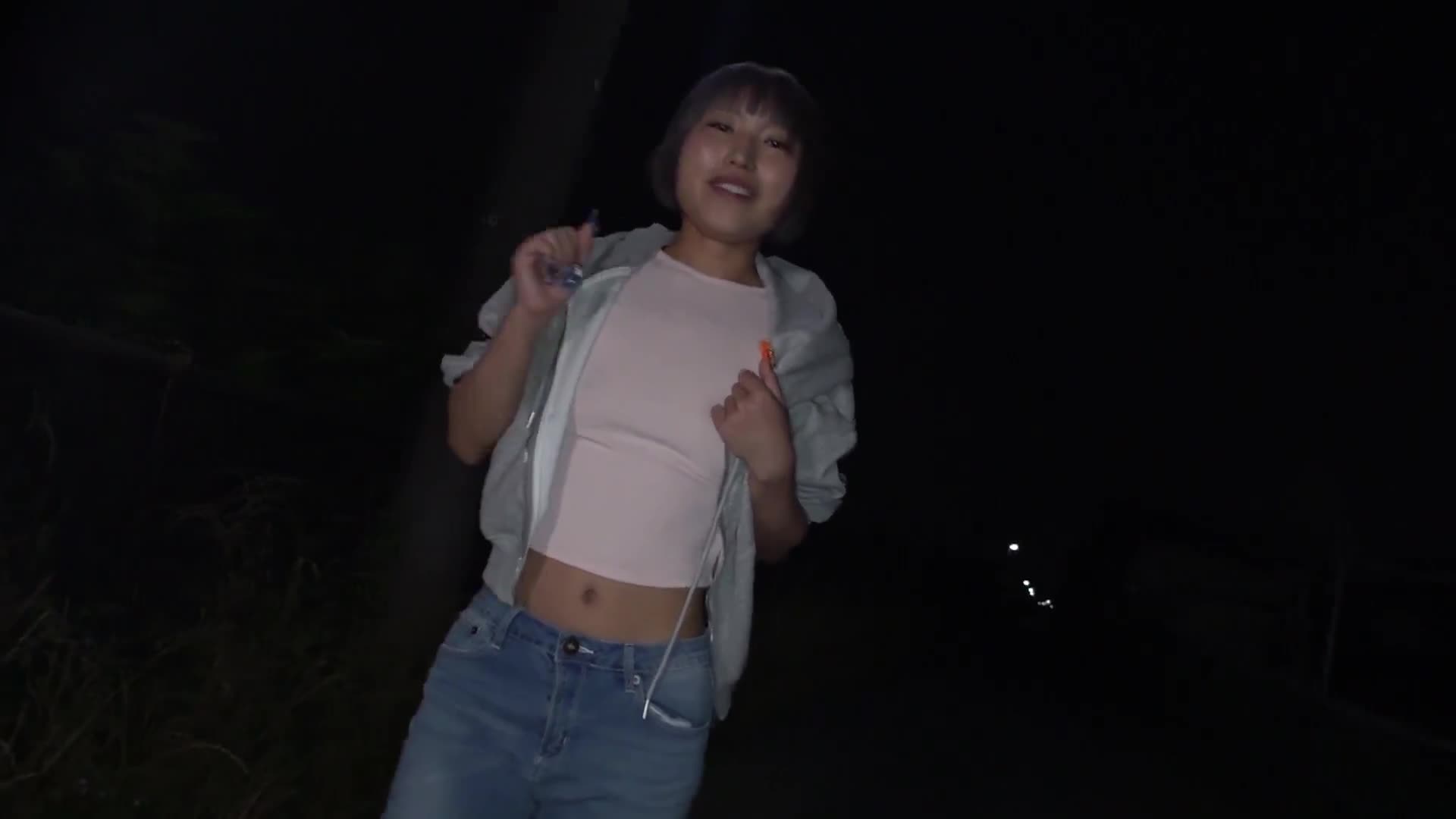 摄影时遭到抢夺相机并遭到集团●●的愚蠢无内衣直播女 主角与男朋友非法侵入废弃仓库的愚蠢无内衣女郎主播 北城希 - AV大平台-中文字幕,成人影片,AV,国产,线上看