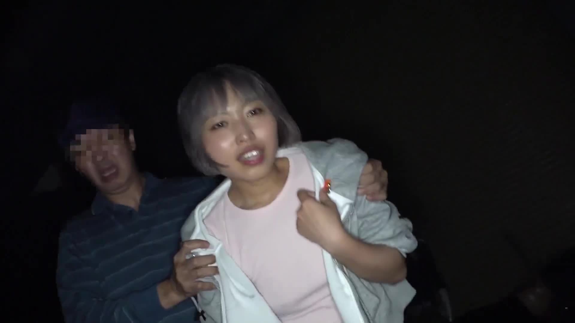 摄影时遭到抢夺相机并遭到集团●●的愚蠢无内衣直播女 主角与男朋友非法侵入废弃仓库的愚蠢无内衣女郎主播 北城希 - AV大平台-中文字幕,成人影片,AV,国产,线上看