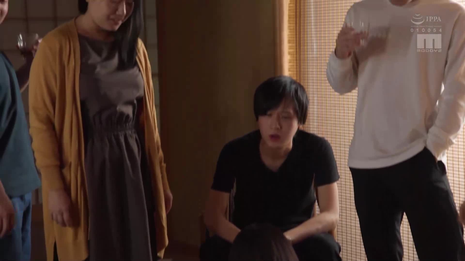 [AI解码版]单身赴任半年后... 在久违的家里看到的第一个景象是我心爱的妻子和一群陌生男人在家中进行淫乱的交换性爱... 美园和花 - AV大平台-中文字幕,成人影片,AV,国产,线上看