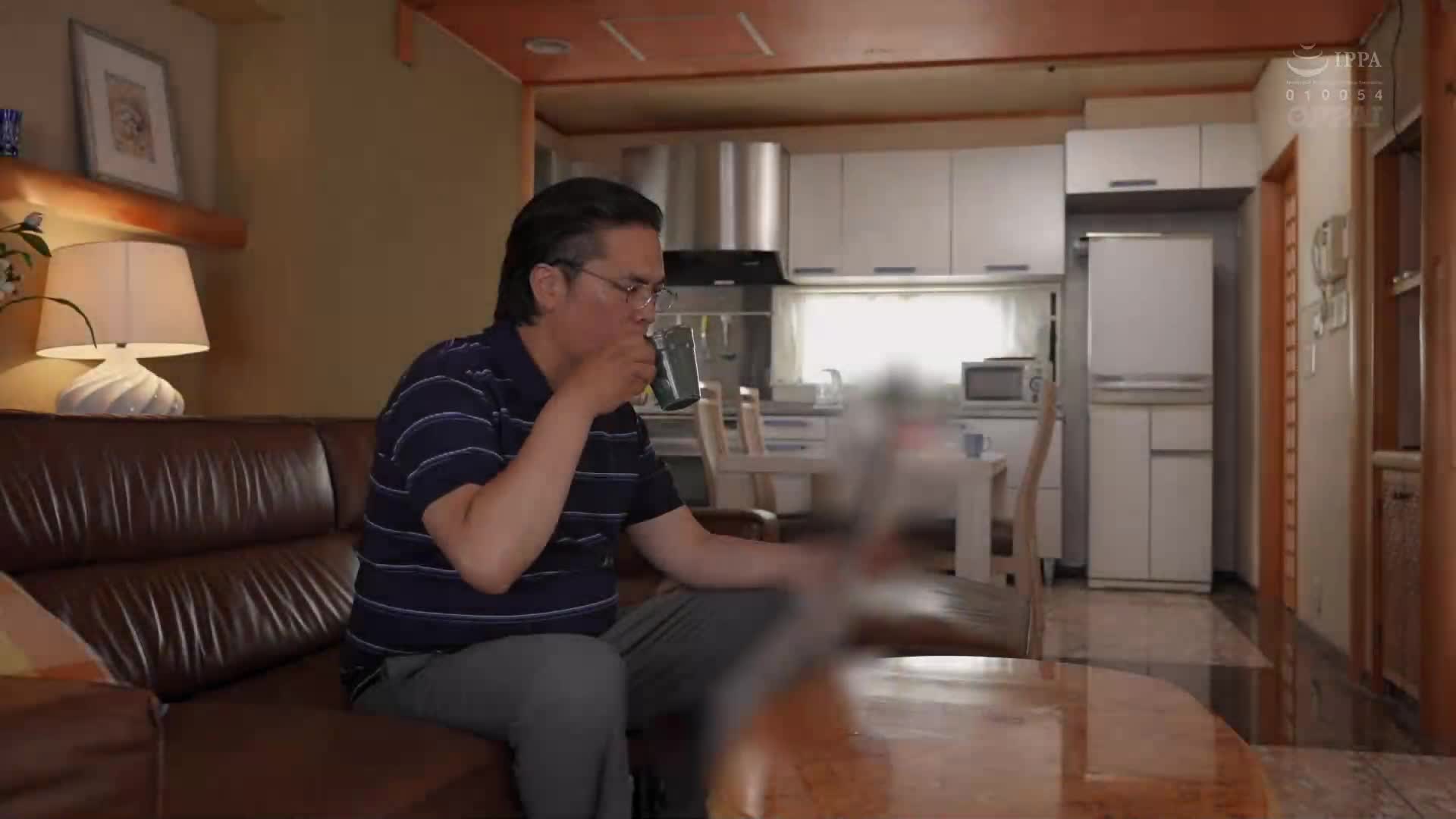 [AI解码版]妻和我结婚十年，趁著妻子回乡的三天，我花了十年时间调教妻子的巨乳继子，最终使其理解。- 役野満里奈 - AV大平台-中文字幕,成人影片,AV,国产,线上看