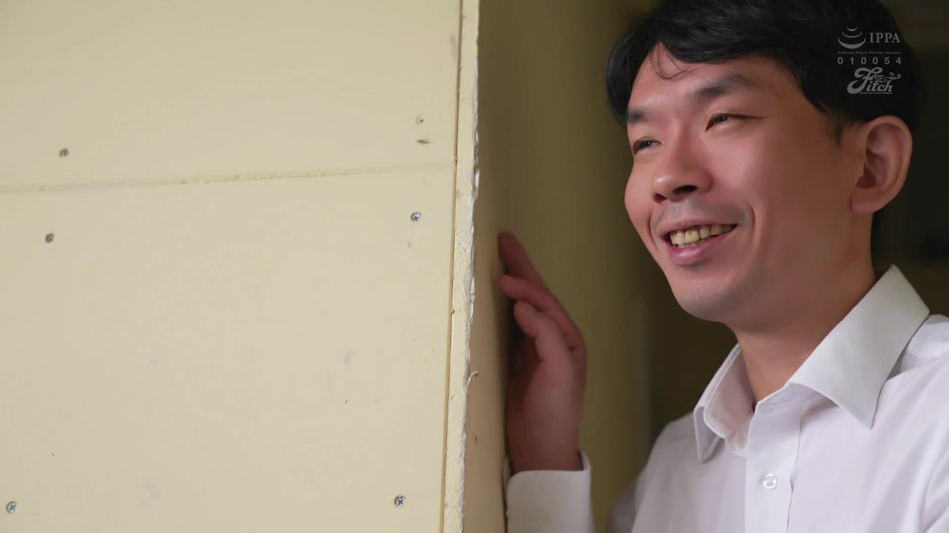 [AI解码版]本来在学校里是最具性欲的阿样喜欢大男性器的南见老师，穿着突出肉感的服装挤出积蓄的精子，自然K罩杯摇摆诱惑课程！南见京 - AV大平台-中文字幕,成人影片,AV,国产,线上看