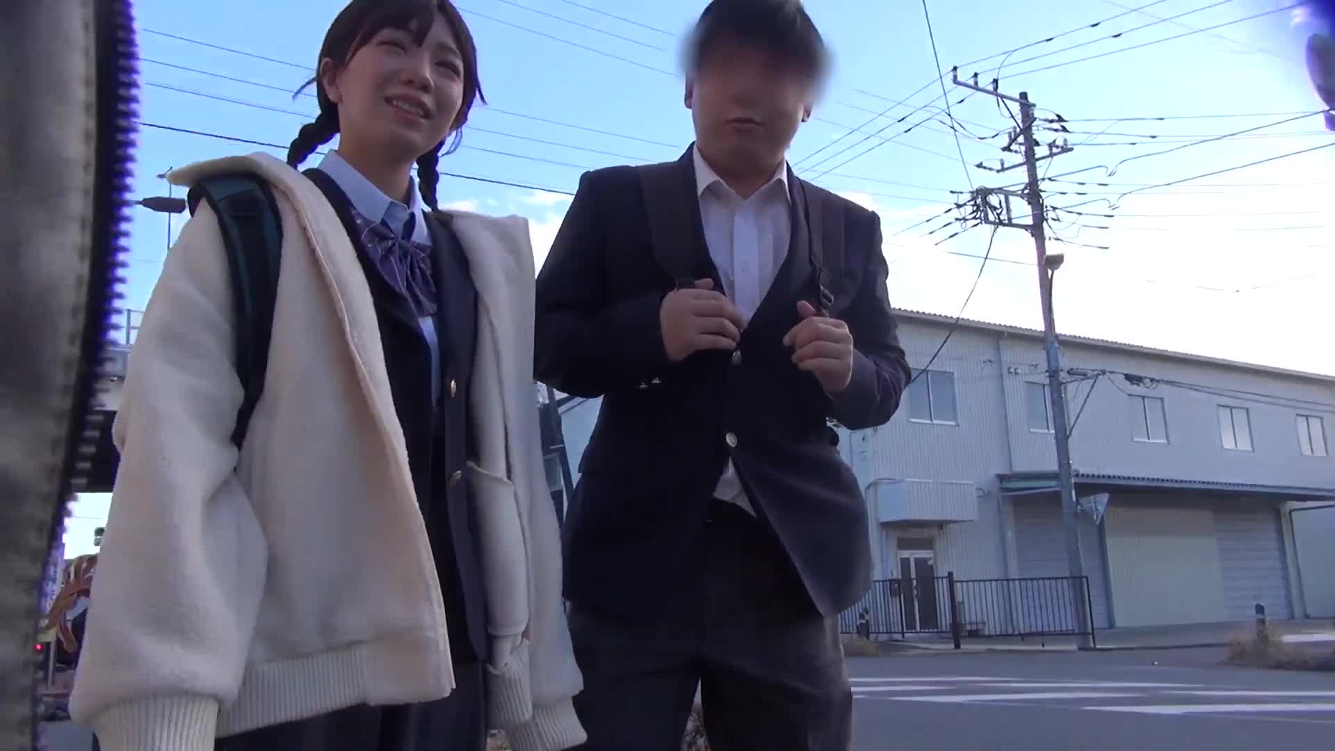 魔法镜号：十代学生男女挑战身体和性相性！青春二人三足！稍微成熟的象形文字挑战！全部成功就有最新手机当奖品！距离拉近得太近将引爆年轻的性欲！ ？绝不能发生的朋友之间的禁忌性行为！ ？ - AV大平台-中文字幕,成人影片,AV,国产,线上看