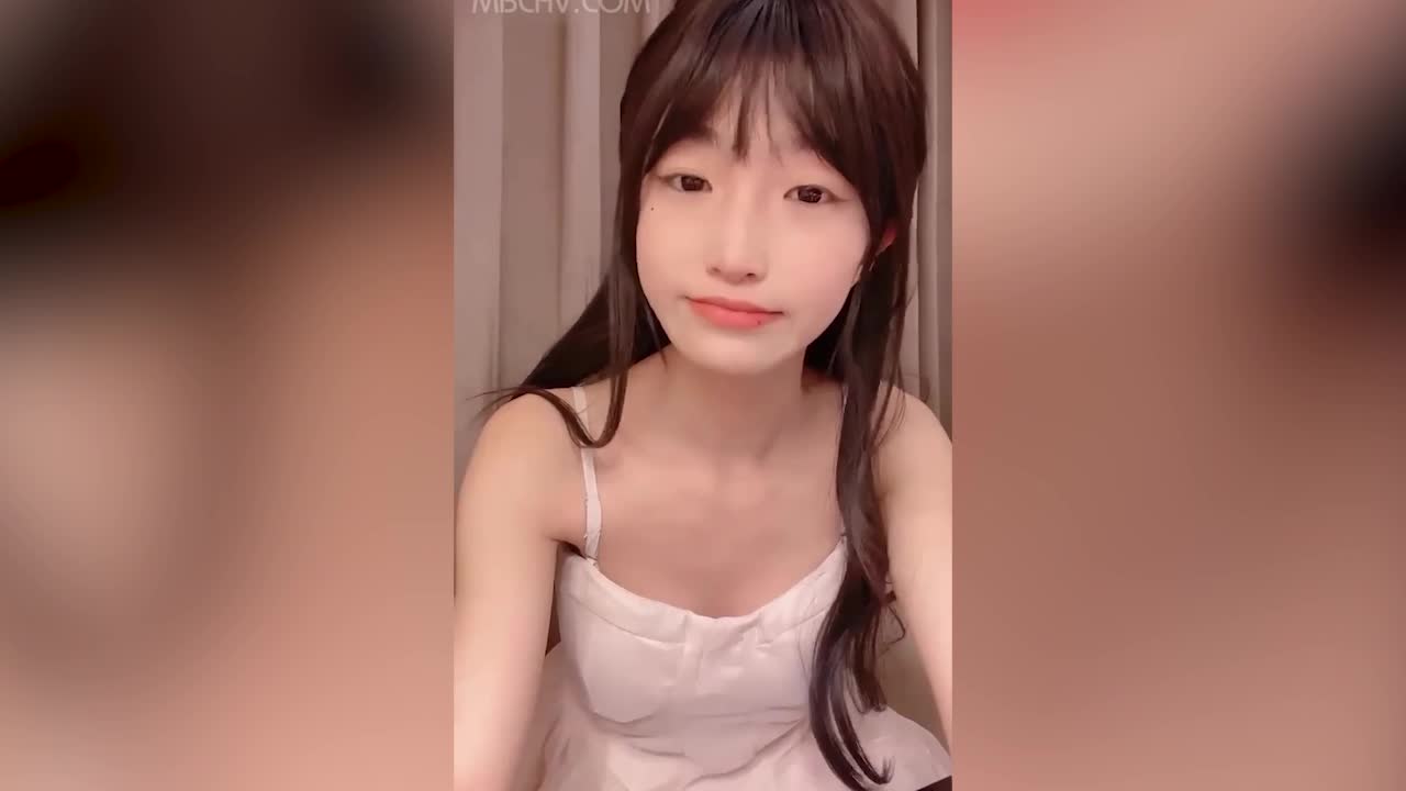 高颜值青春四射00后美少女,死库水诱惑,内内拉开到一边扣弄嫩鲍鱼流白浆 - AV大平台-中文字幕,成人影片,AV,国产,线上看