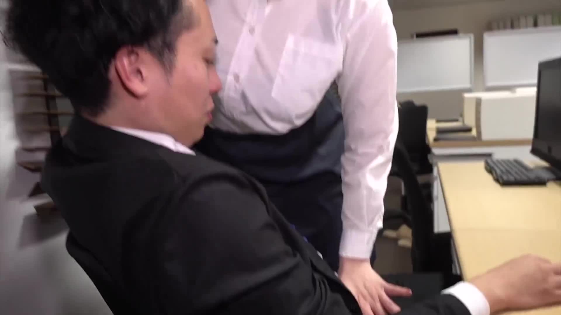 高级外送茶庄呼来，竟然碰到公司的女上司！抓住她的弱点，打破禁止本番的规则，无套性爱尽情享受！咬住下唇，泪眼中接受我的浓厚精液，让我真的兴奋！夕季千岁 - AV大平台-中文字幕,成人影片,AV,国产,线上看