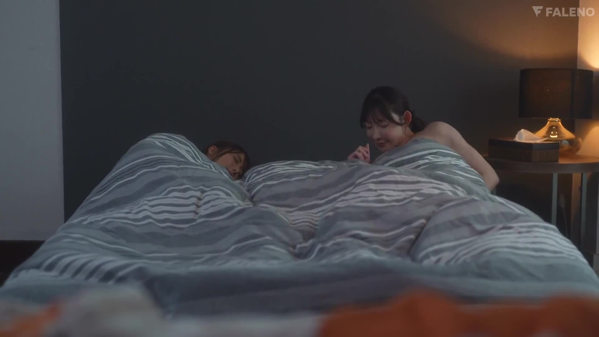 「末班车没了，我要回家了！」喝酒后被两位巨乳上司推到家里，整晚紧密贴身三明治性爱 八蜜凛 女神纯 - AV大平台-中文字幕,成人影片,AV,国产,线上看