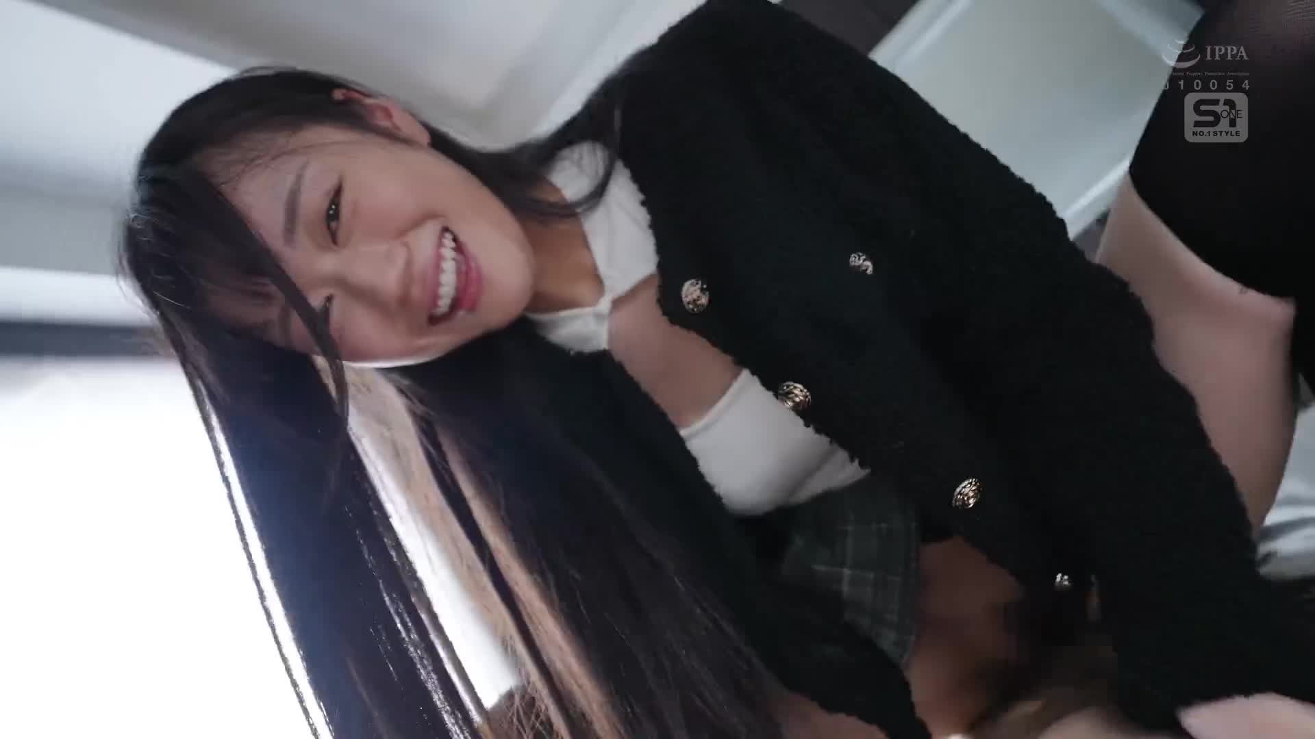 一个身高超过180公分的性感女巨人，一个美丽的女人，居高临下地看着我，戏弄我，让我高潮了13次。真是太丢脸了。明日叶三叶 - AV大平台-中文字幕,成人影片,AV,国产,线上看