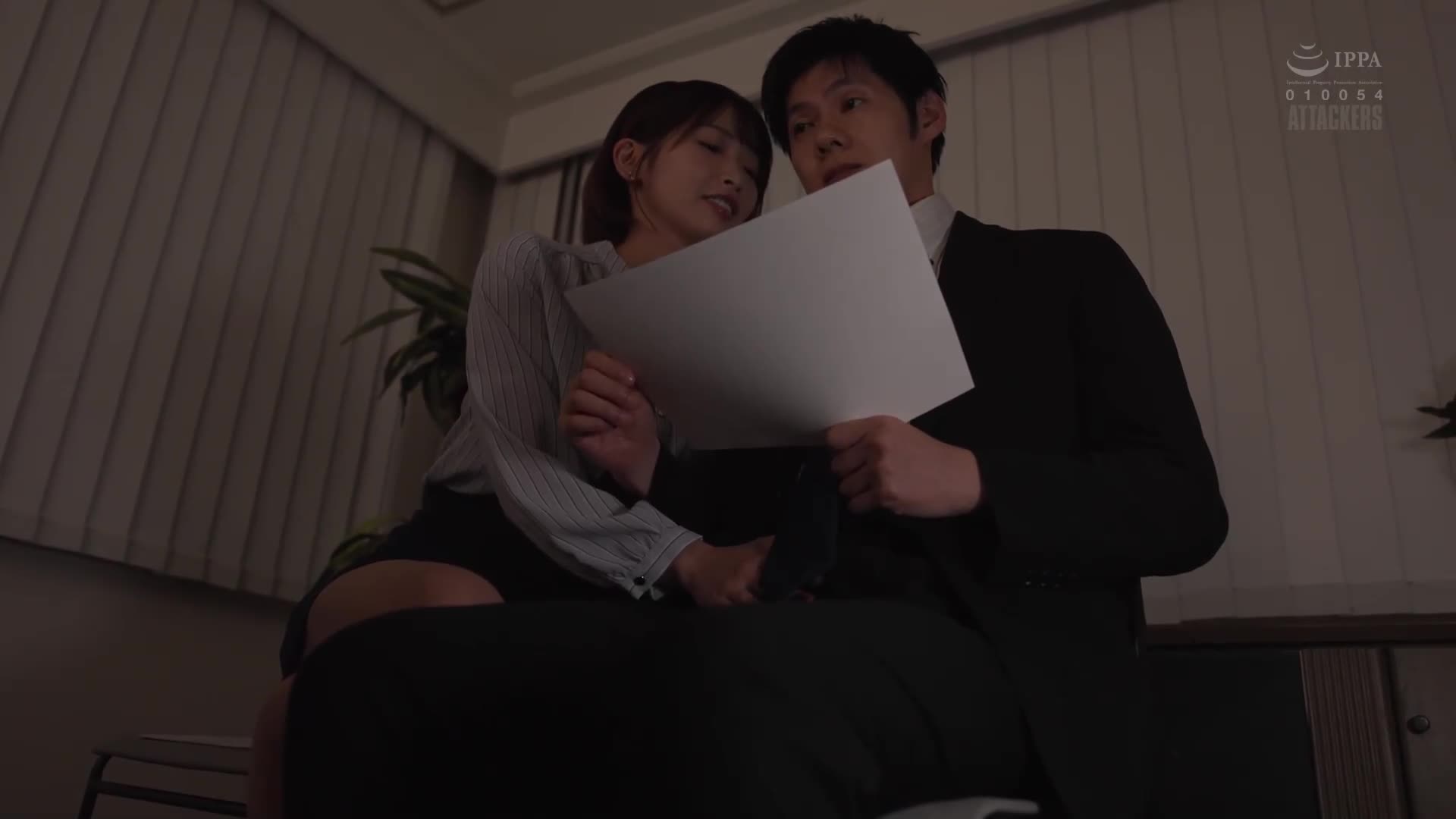 [AI解码版]“安全套破裂了，你要负责！”酒后与公司同事发生关系的那天起，原本只是一夜之间的错误，却不知为何成了我的女友...。 美园和花 - AV大平台-中文字幕,成人影片,AV,国产,线上看