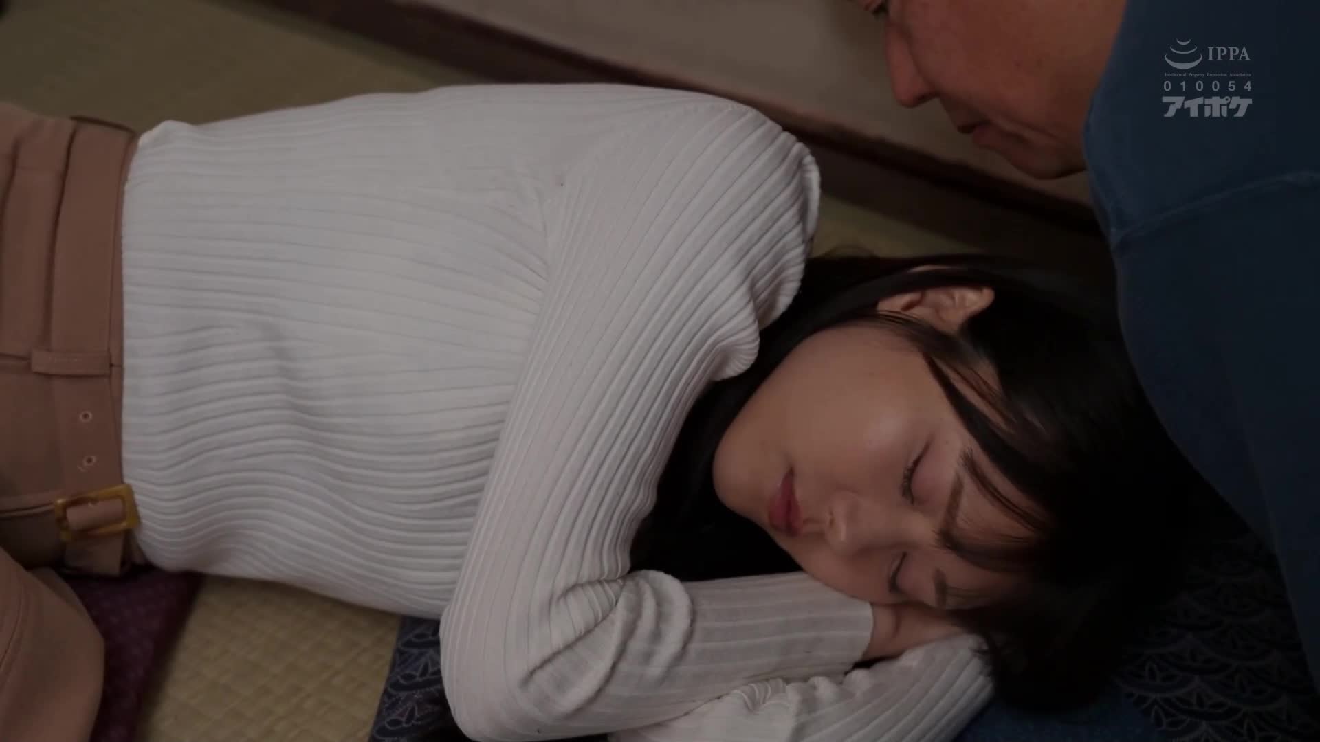 [AI解码版]弱弱真面目JD和寮长独处时，被性欲抑制不住的中年男子袭击，淫秽的表情一直持续到元旦的除夕夜 爱欲继续舒展 - AV大平台-中文字幕,成人影片,AV,国产,线上看