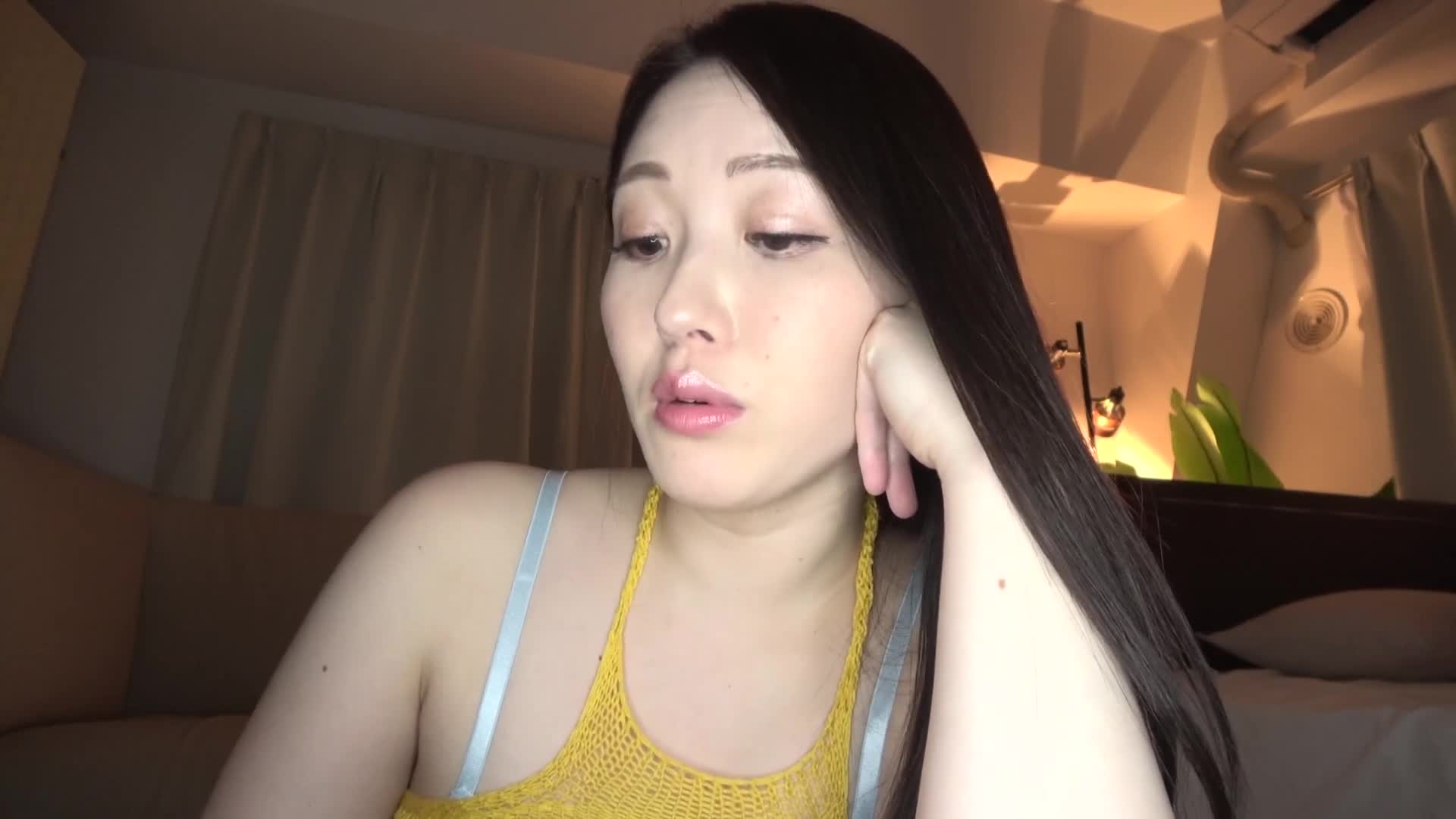 「不要说出来…」在妻子不在家的时候，高挑清纯的义姐来到家里…展现丰满身材并主动接近…无法克制的我，多次内射了她…叶山小百合 - AV大平台-中文字幕,成人影片,AV,国产,线上看