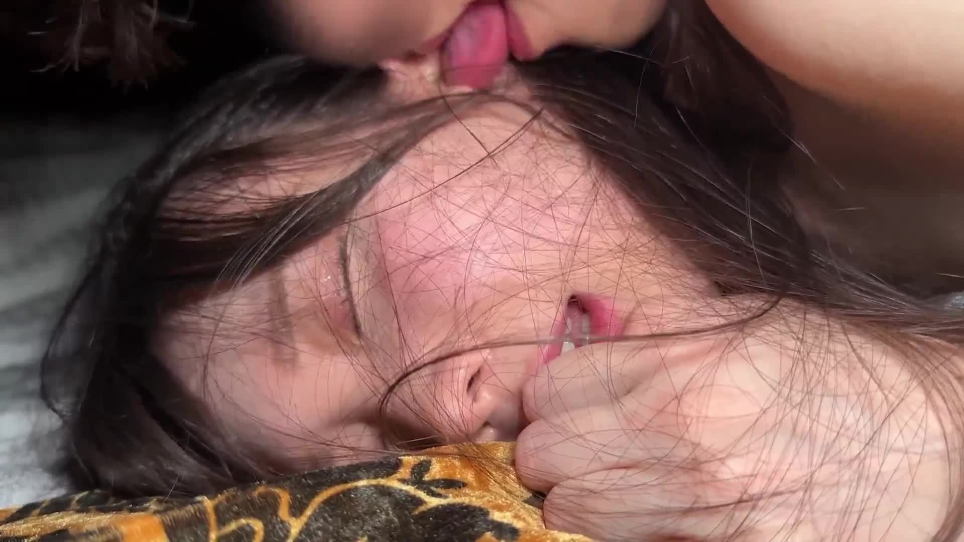 [全脸曝光] 尽管年纪轻轻，她却呻吟着并多次达到高潮！ ？与举止和态度都符合年龄的柚酱拍摄了一次射精性爱。 - AV大平台-中文字幕,成人影片,AV,国产,线上看